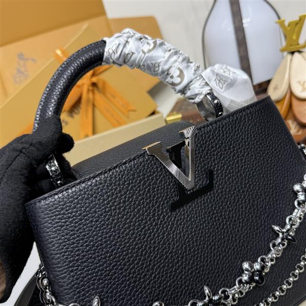 2026120164253445 270